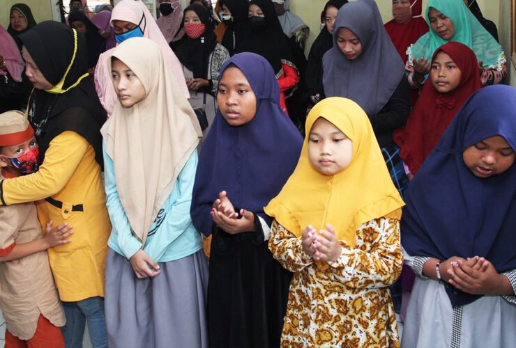 Bolehkah Meminjam Harta Anak Yatim?